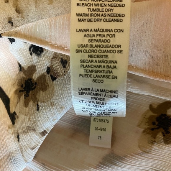 White House‎ Black Market open shoulder blouse. - Picture 11 of 14